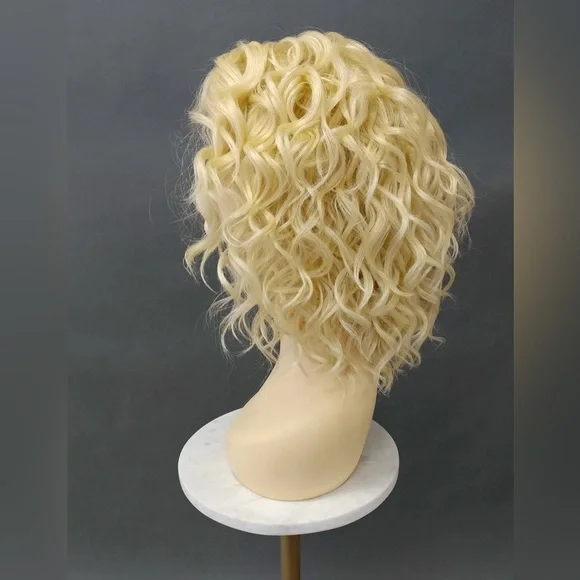 Blonde Lace Front Wavy Lob Heat Resistant Wig - www  display picture 3